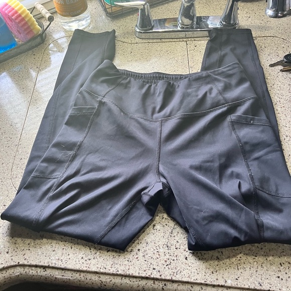 Black leggings with pockets - Picture 3 of 3